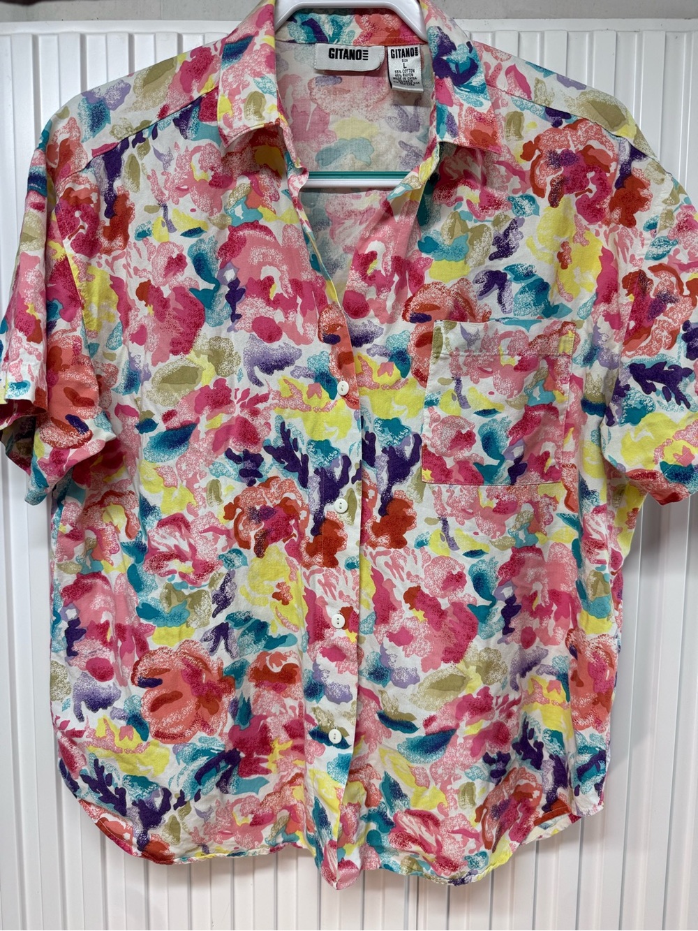 Gitano Vintage Vibrant Multicolor Floral Short-Sleeve Button Down Size Large